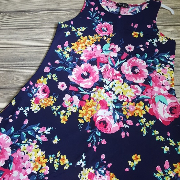 Last 1!! Navy Floral Paradise Dress - Picture 2 of 4